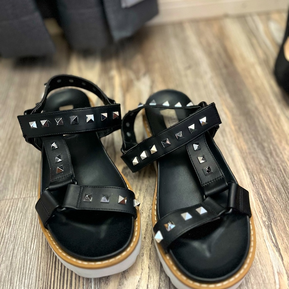 Steven New York platform sandals